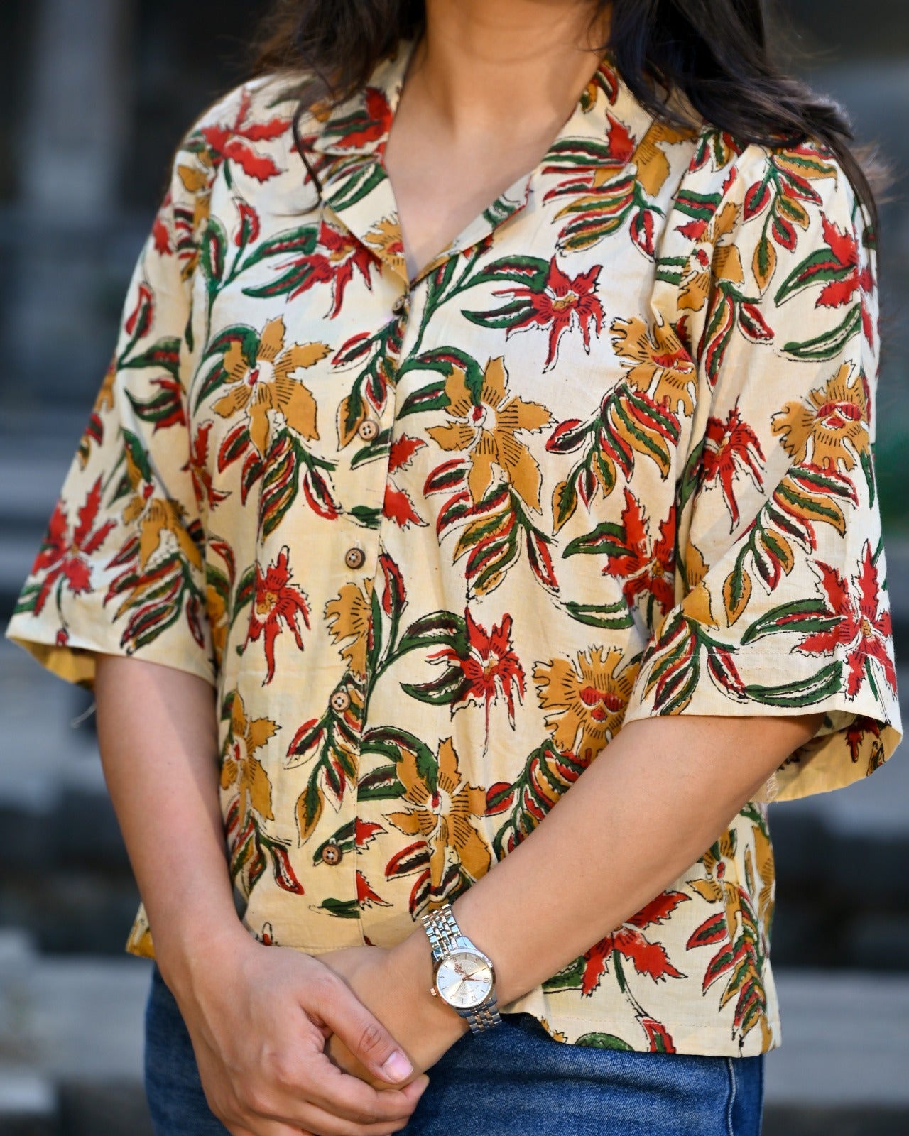 Cream Kalamkari Print Boxy Crop Top — Cotton Camp Collar Shirt with Bold Tropical Floral
